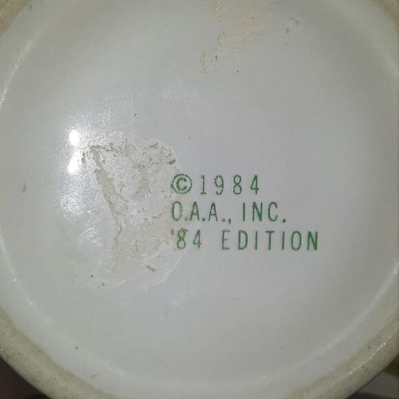 VINTAGE 1984 CABBAGE PATCH KIDS MUG AND FIGURINE - Picture 3 of 3